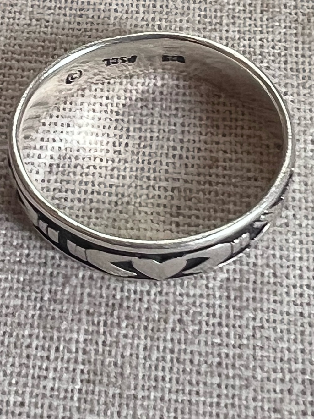 Vintage Peter Stone Sterling Silver Celtic Claddagh Band Ring Size 12.5
